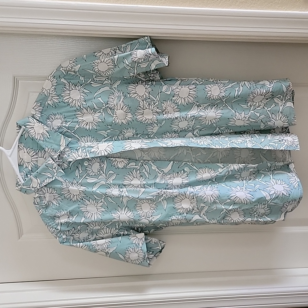 Goodfellow Flower Print shirt size L